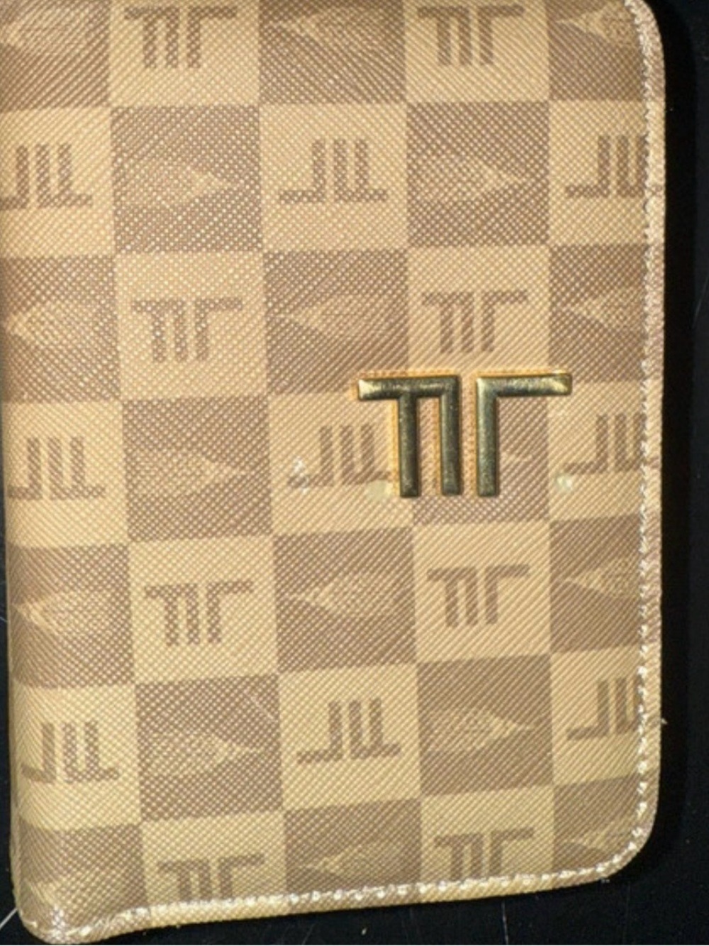 London Fog Tan Leather Bifold Wallet with Logo Window